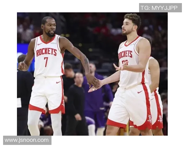 火箭队与小牛队首场对决精彩回顾与赛后分析